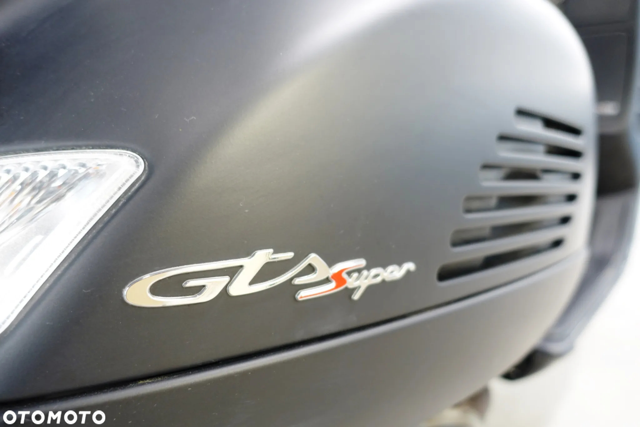Vespa GTS - 5