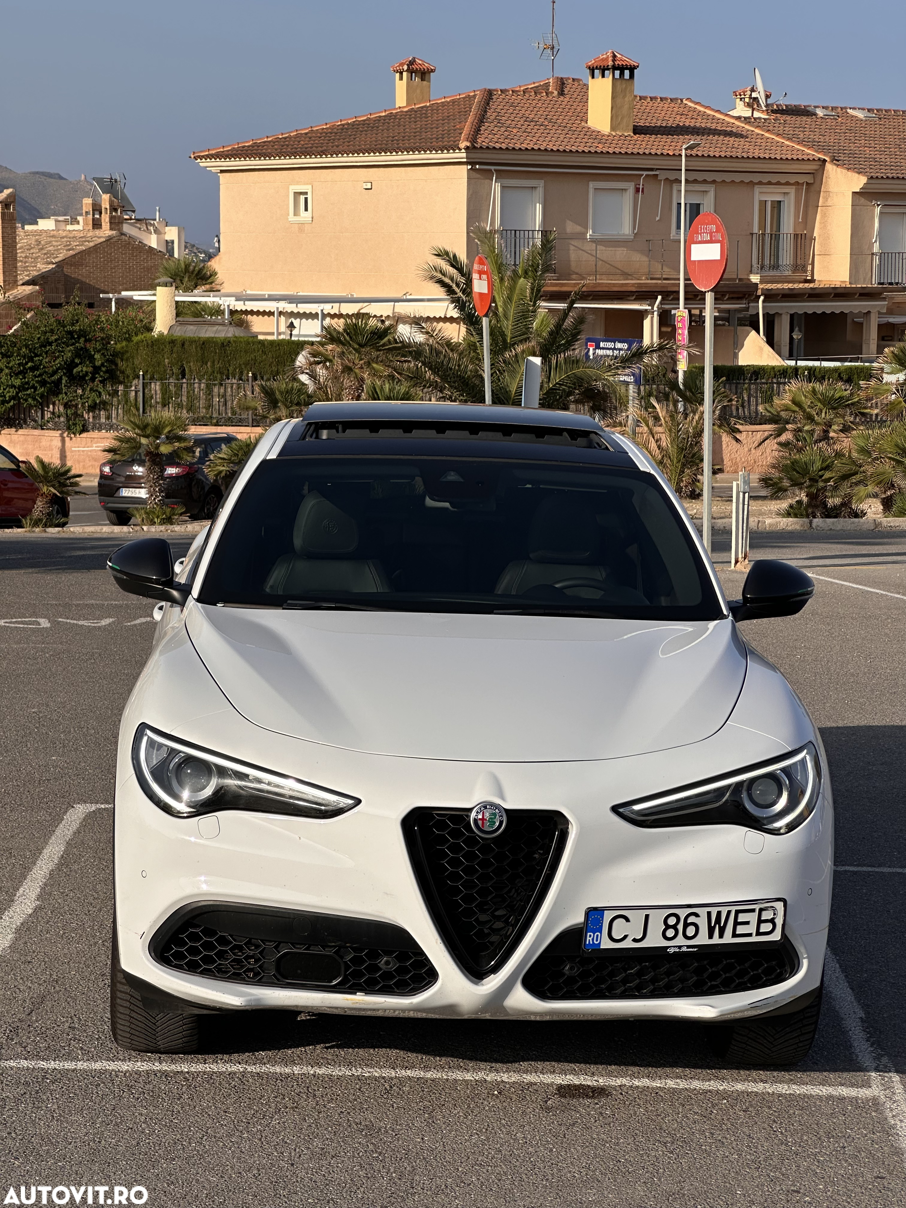 Alfa Romeo Stelvio 2.0 Turbo 16V AT8-Q4 Veloce Ti - 24