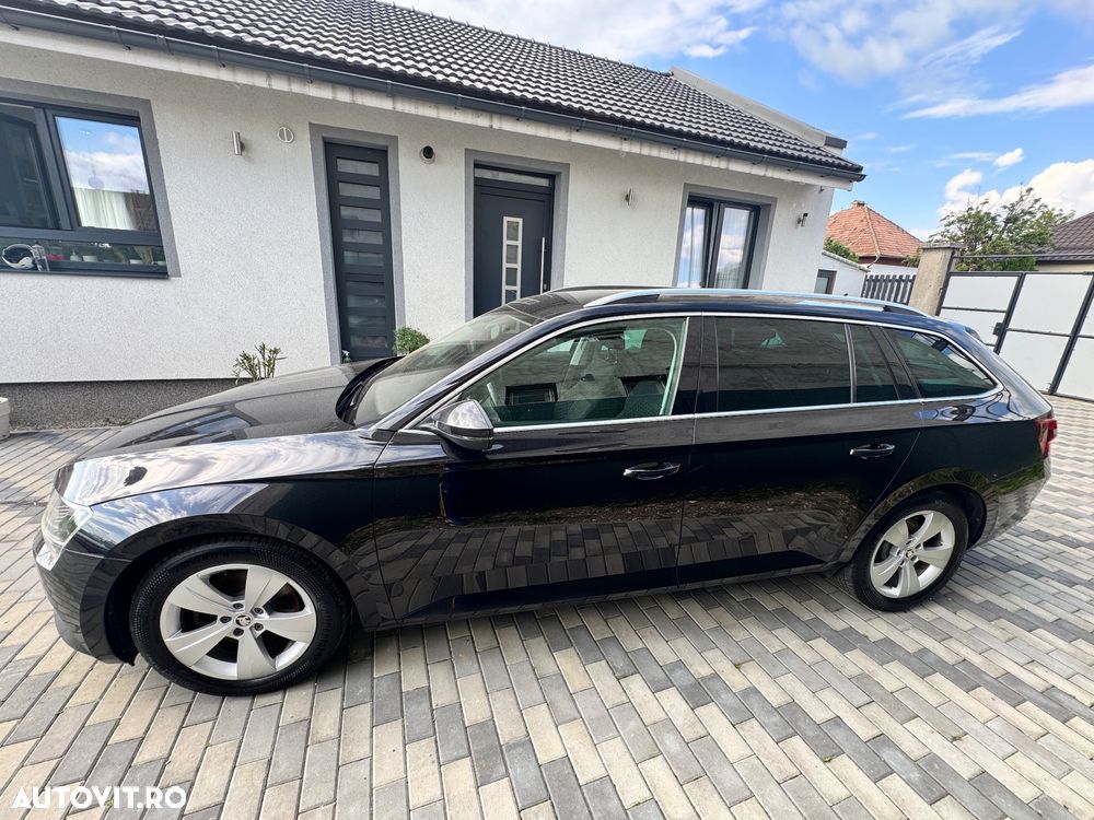 Skoda Superb 2.0 TDI DSG Style - 2