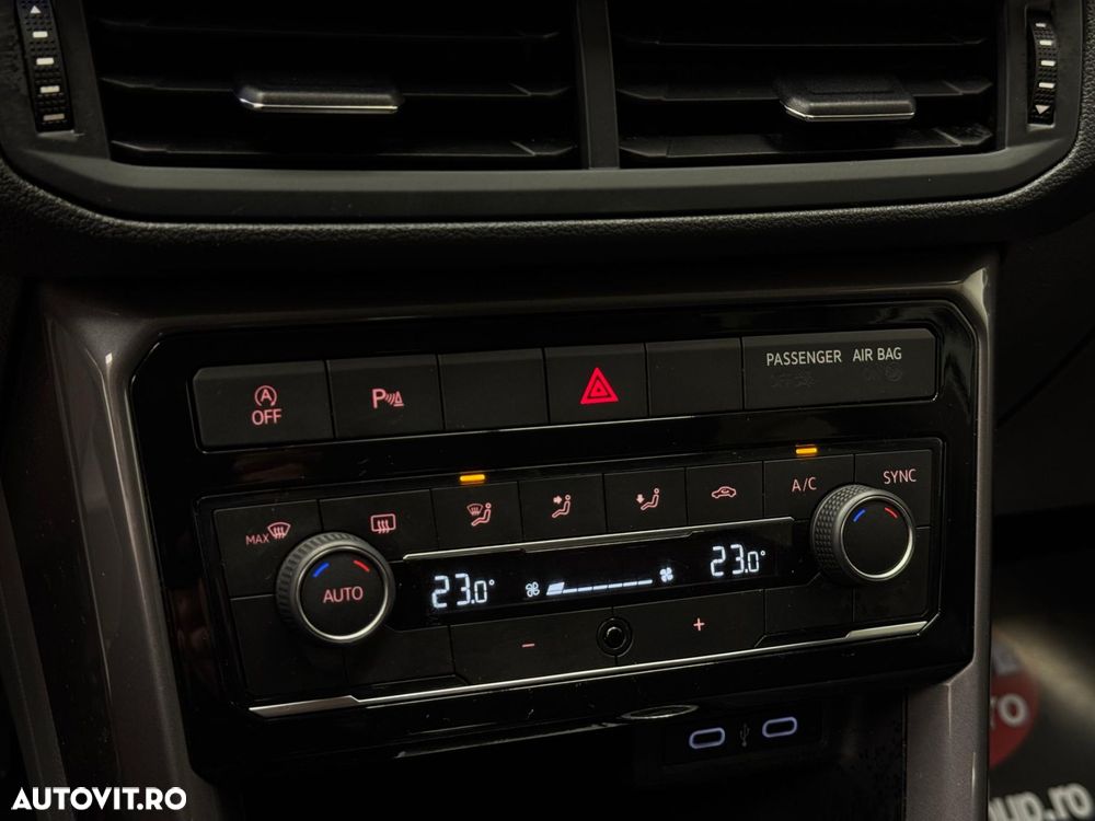 Volkswagen T-Cross - 17