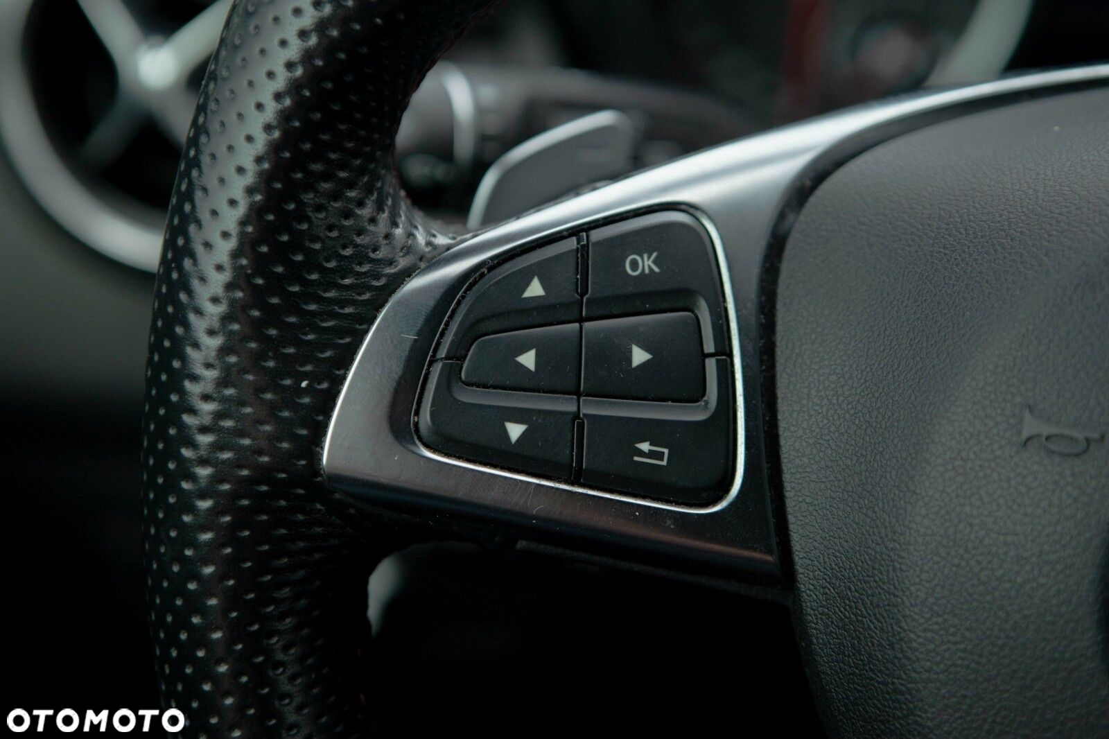 Mercedes-Benz GLA 220 4-Matic AMG Line - 19