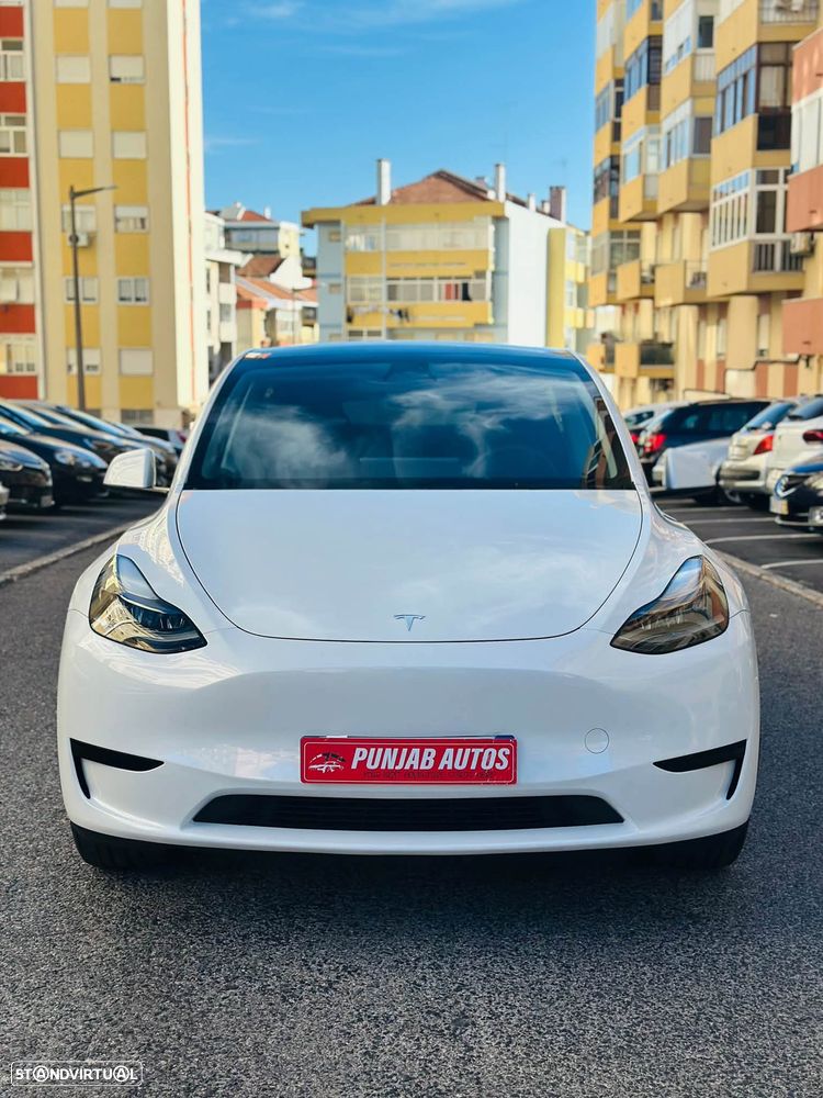 Tesla Model Y Standard RWD - 1