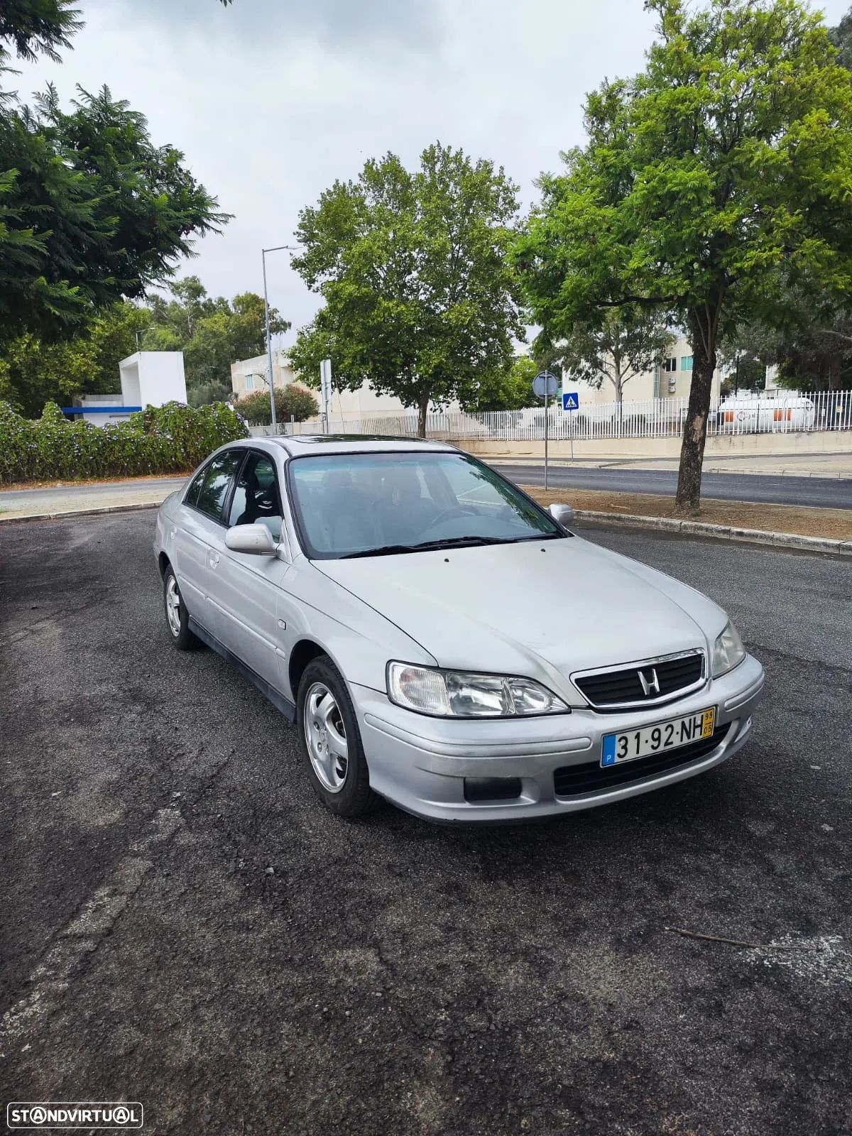 Honda Accord 2.0 ES - 1