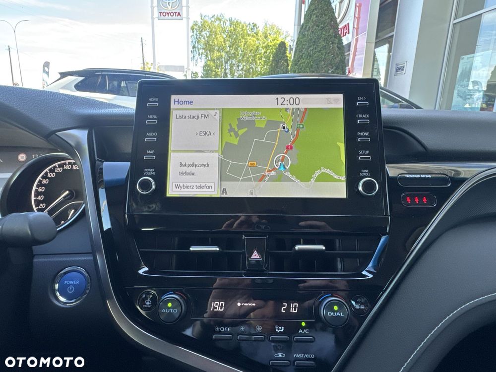 Toyota Camry 2.5 Hybrid Prestige CVT - 24