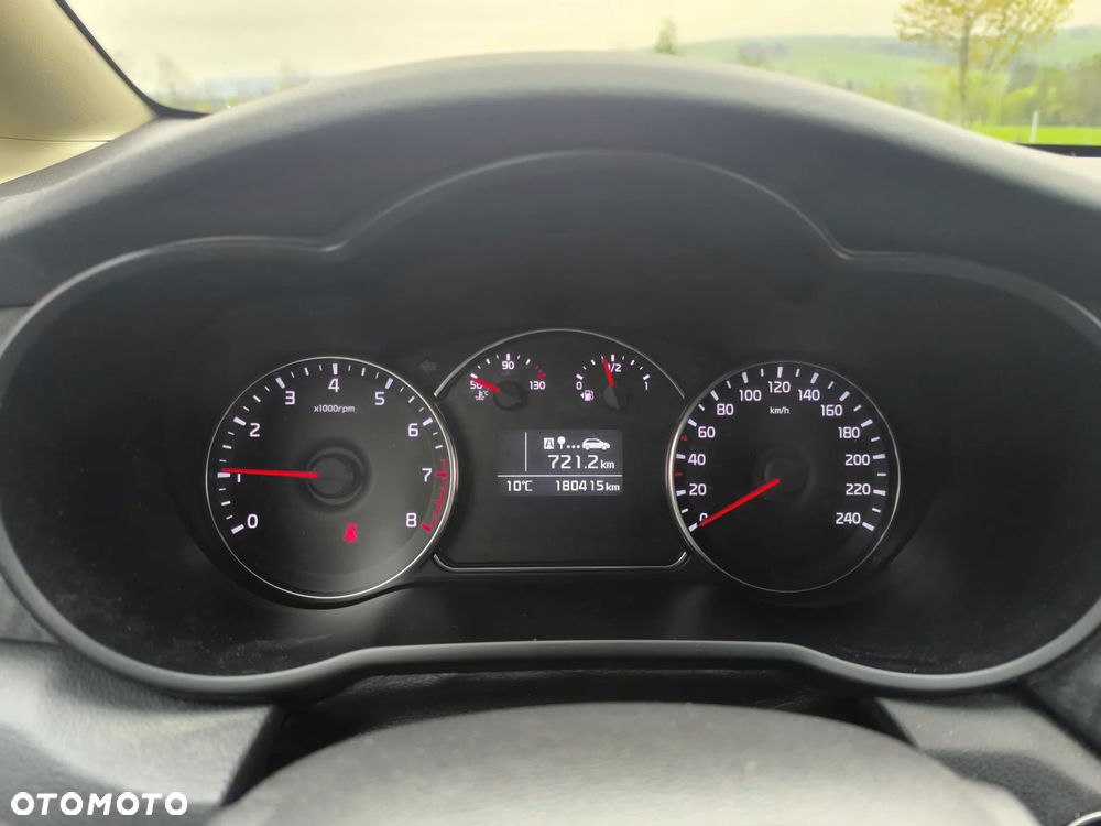 Kia Carens 1.6 GDI Business Line 7os EU6 - 9