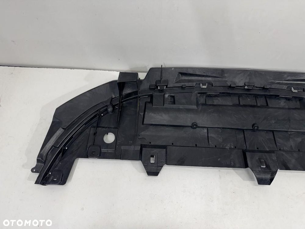 Osłona Płyta pod zderzak  Mercedes gla 156 amg A1568850202 - 2