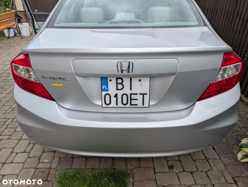 Honda Civic 1.8 Comfort - 11