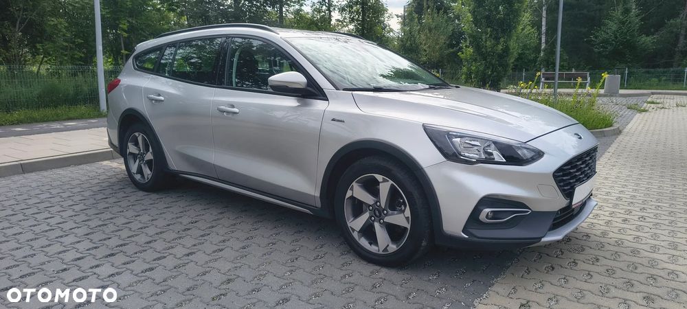Ford Focus 1.0 EcoBoost Start-Stopp-System ACTIVE - 2