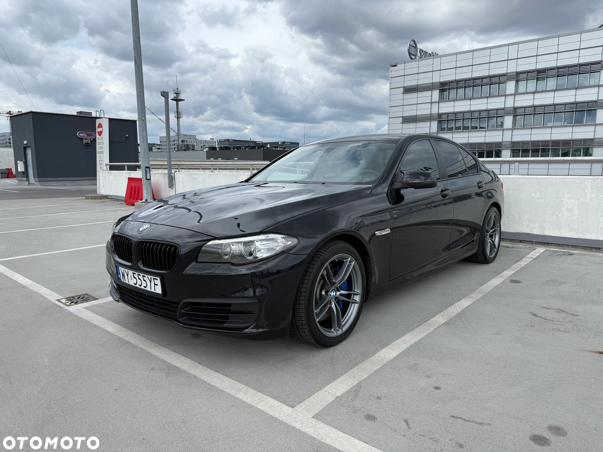 BMW Seria 5 530d xDrive Luxury Line - 2