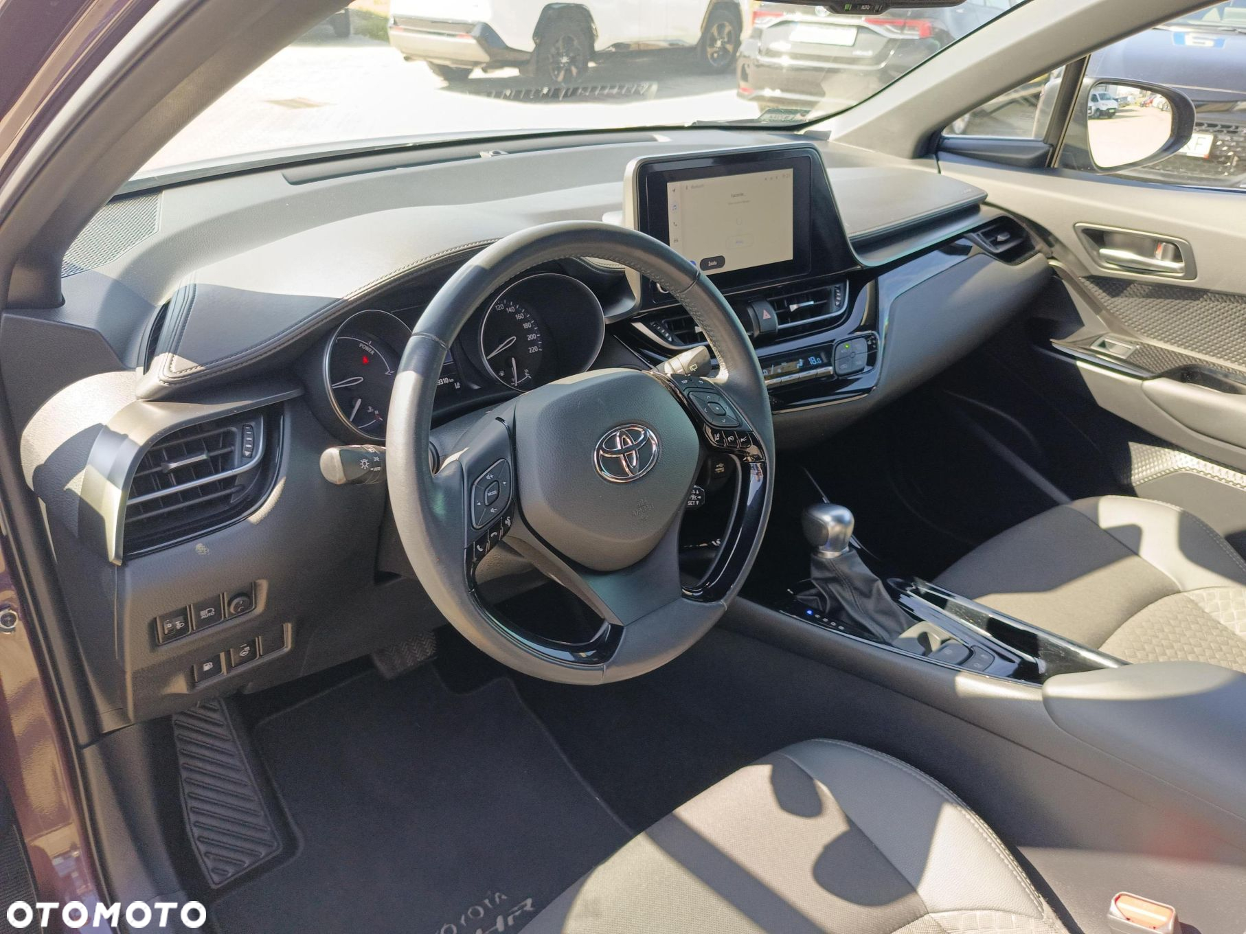 Toyota C-HR - 9