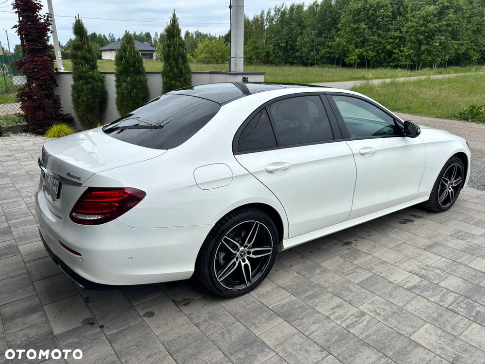 Mercedes-Benz Klasa E 220 d 9G-TRONIC AMG Line - 3