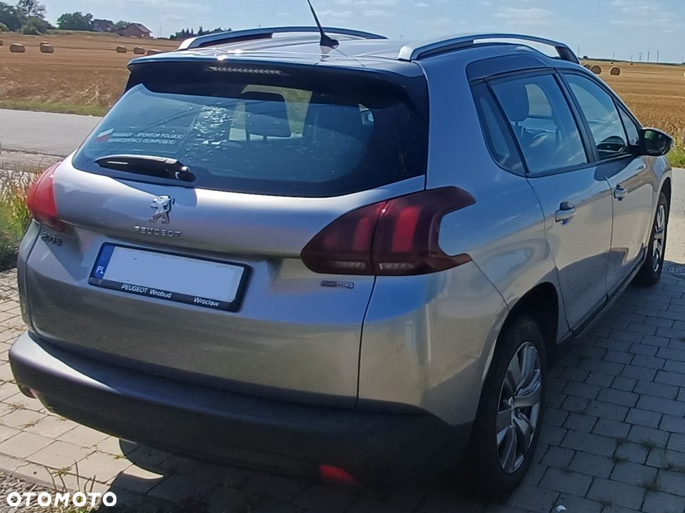 Peugeot 2008 1.2 Pure Tech Active S&S - 4