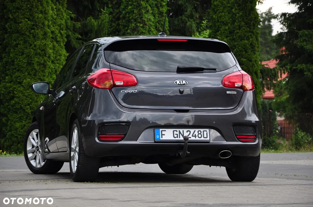Kia Ceed 1.6 CRDi SCR L Business Line - 23
