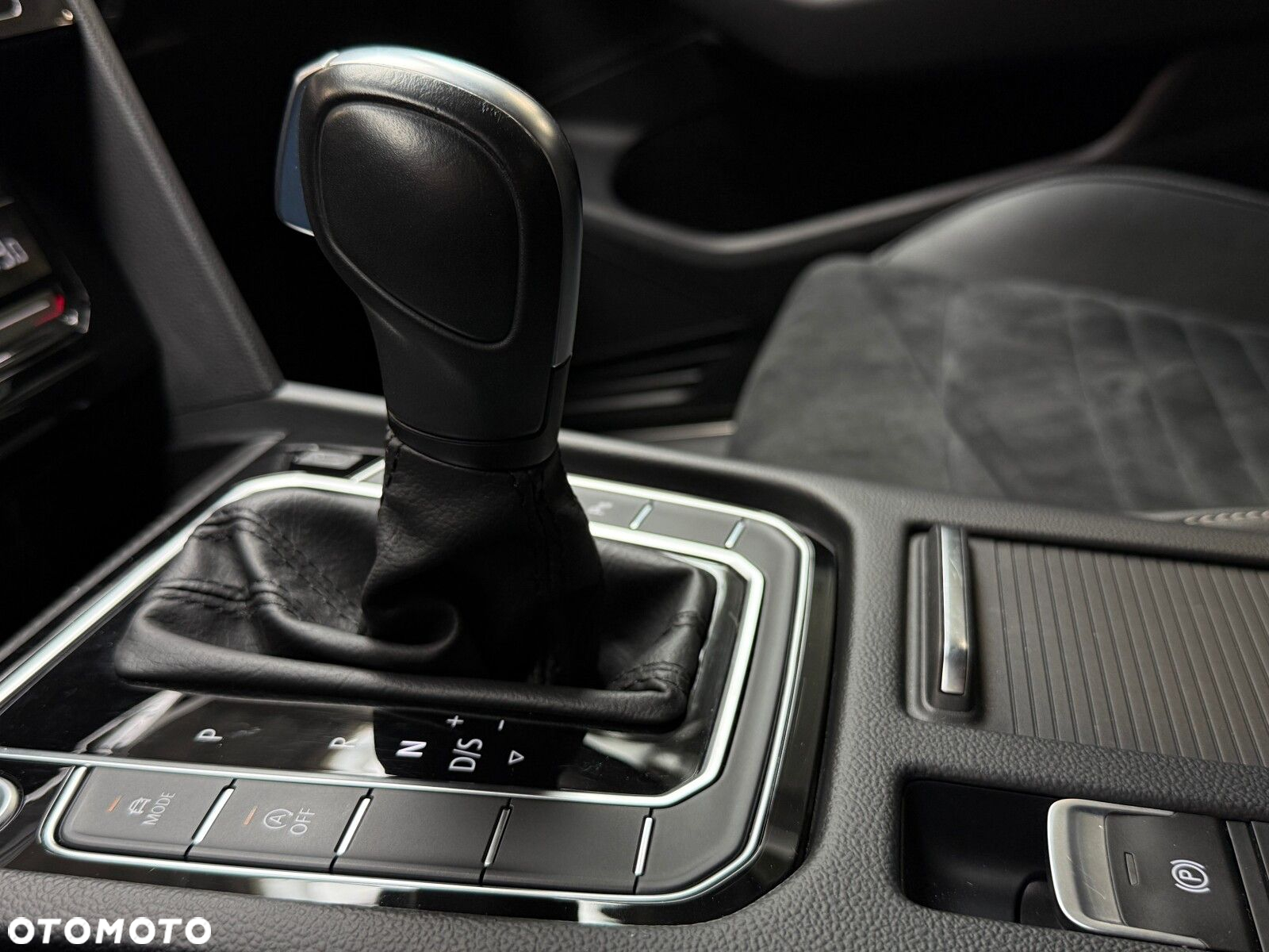 Volkswagen Passat 1.5 TSI EVO Essence DSG - 30