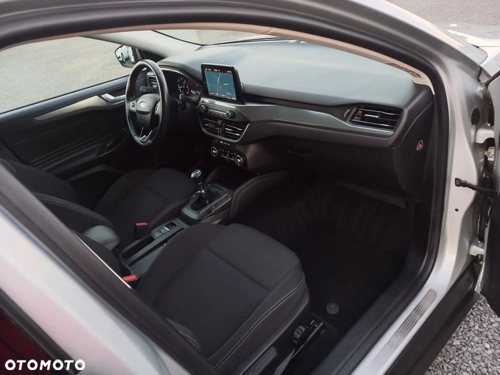 Ford Focus 1.5 EcoBlue Start-Stopp-System TITANIUM - 21