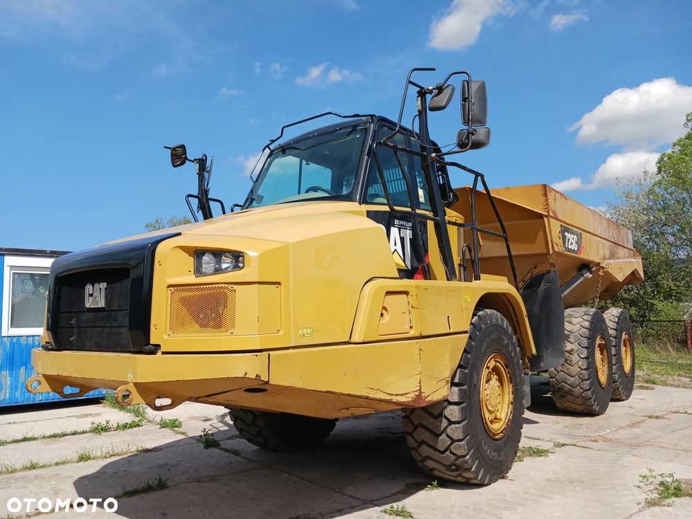 Caterpillar 725 C - 27