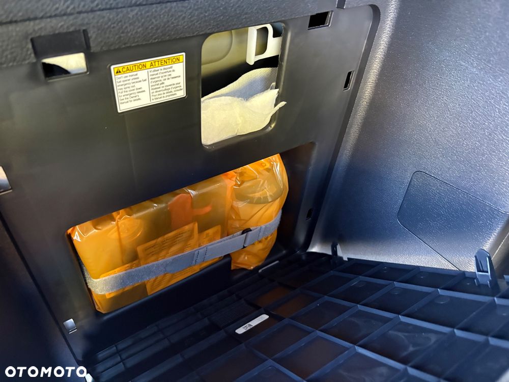 Toyota Sienna - 28