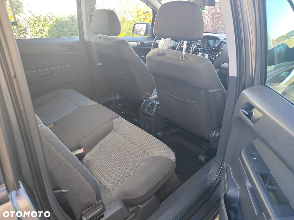 Opel Zafira - 16