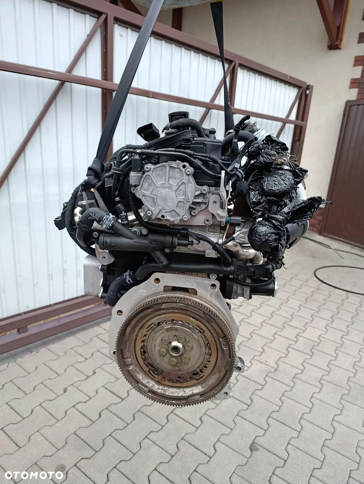 VW TOURAN II 2 1T 1.6 TDI SILNIK KOMPLETNY CAYN - 1