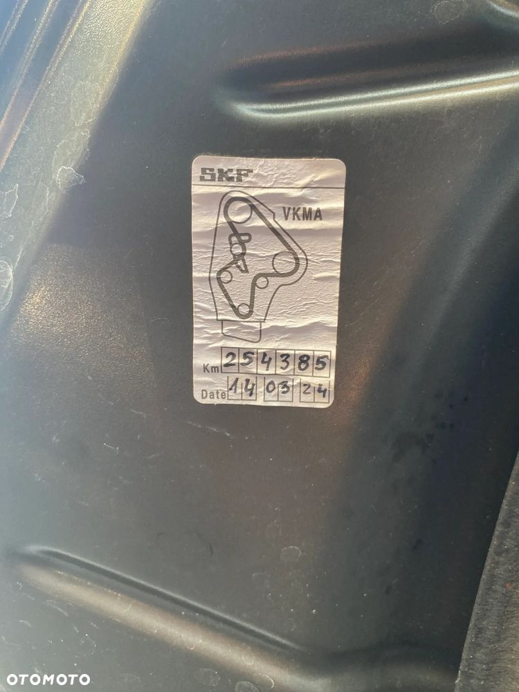 Volvo XC 60 D4 AWD Geartronic Momentum - 30