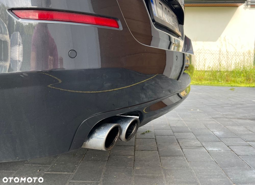 BMW Seria 5 530d - 23