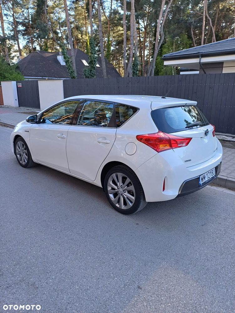 Toyota Auris 1.8 HSD Prestige NAVI - 4