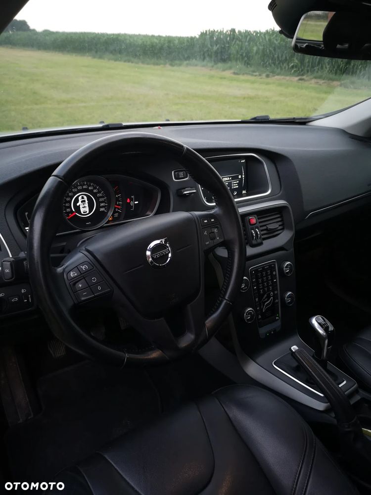 Volvo V40 D2 Kinetic - 8