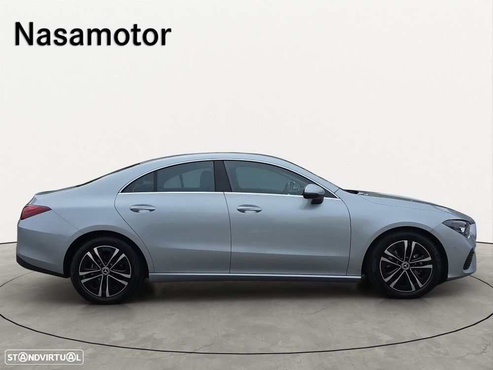 Mercedes-Benz CLA 180 - 4