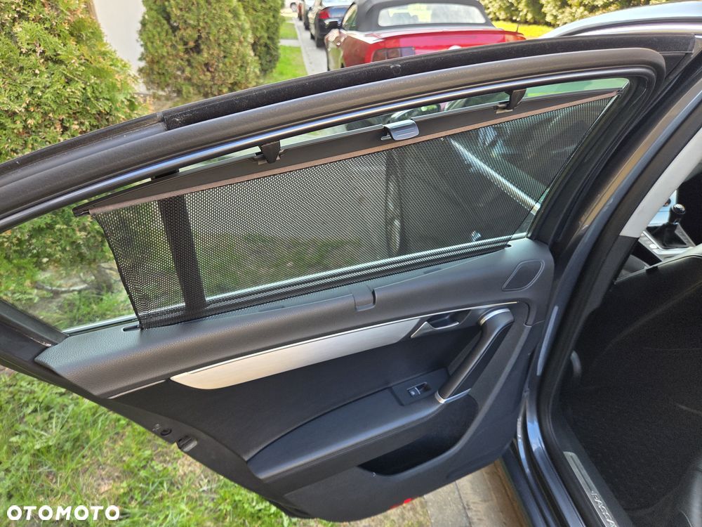 Volkswagen Passat - 16