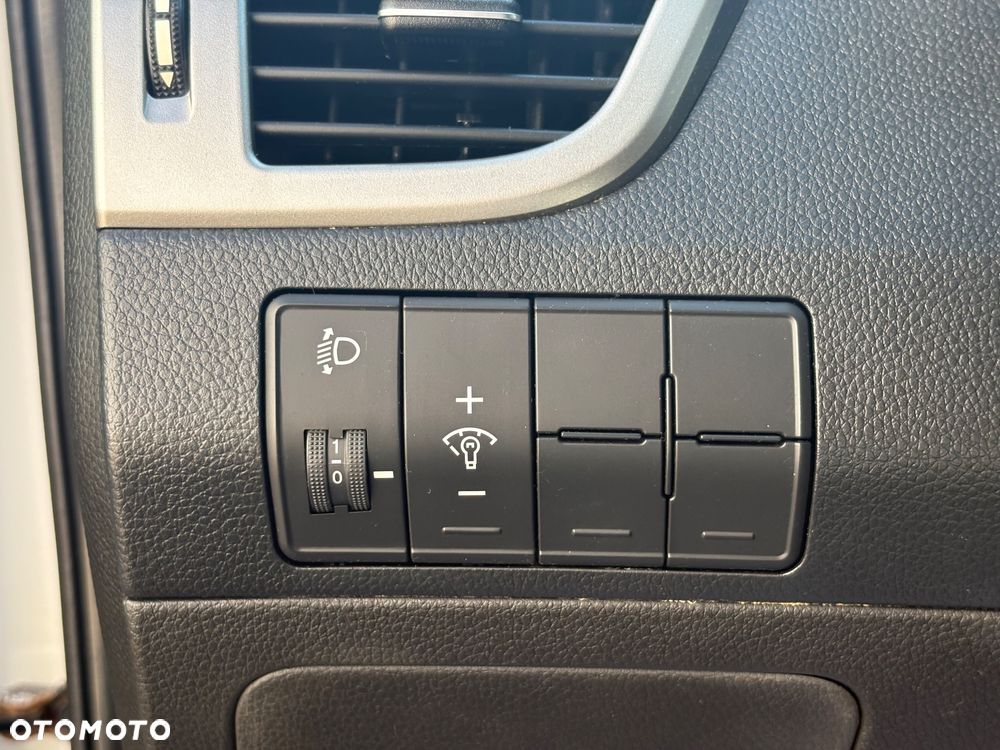 Hyundai i30 1.6 Premium - 8