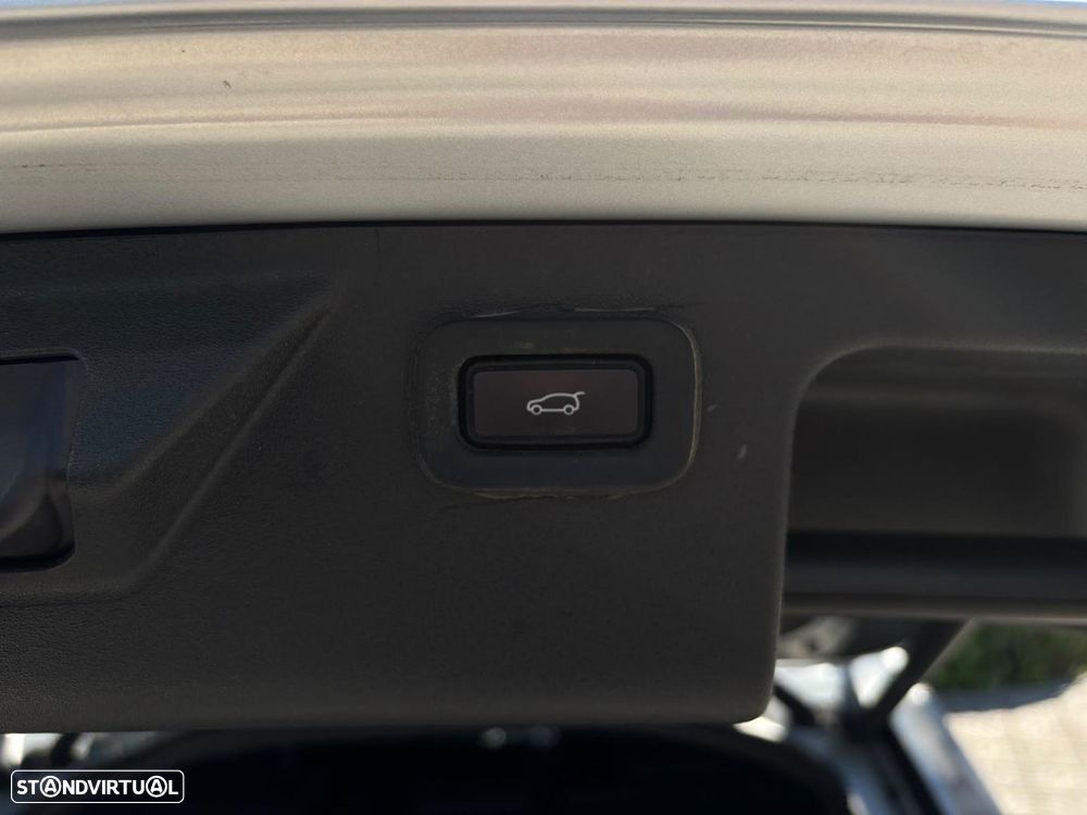 Land Rover Discovery Sport - 31