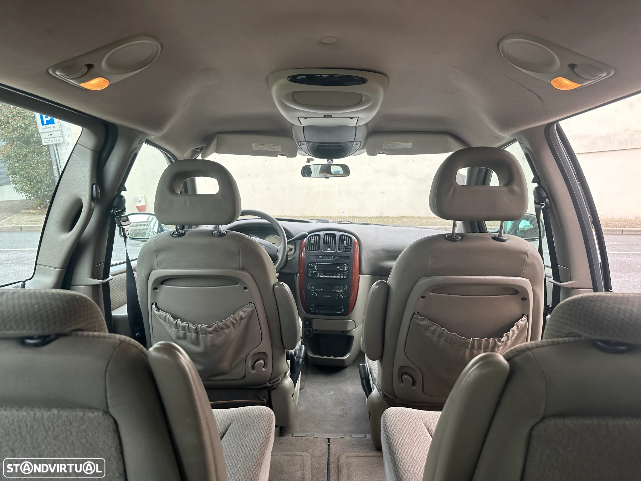 Chrysler Voyager 2.8 CRD ATX SE - 28