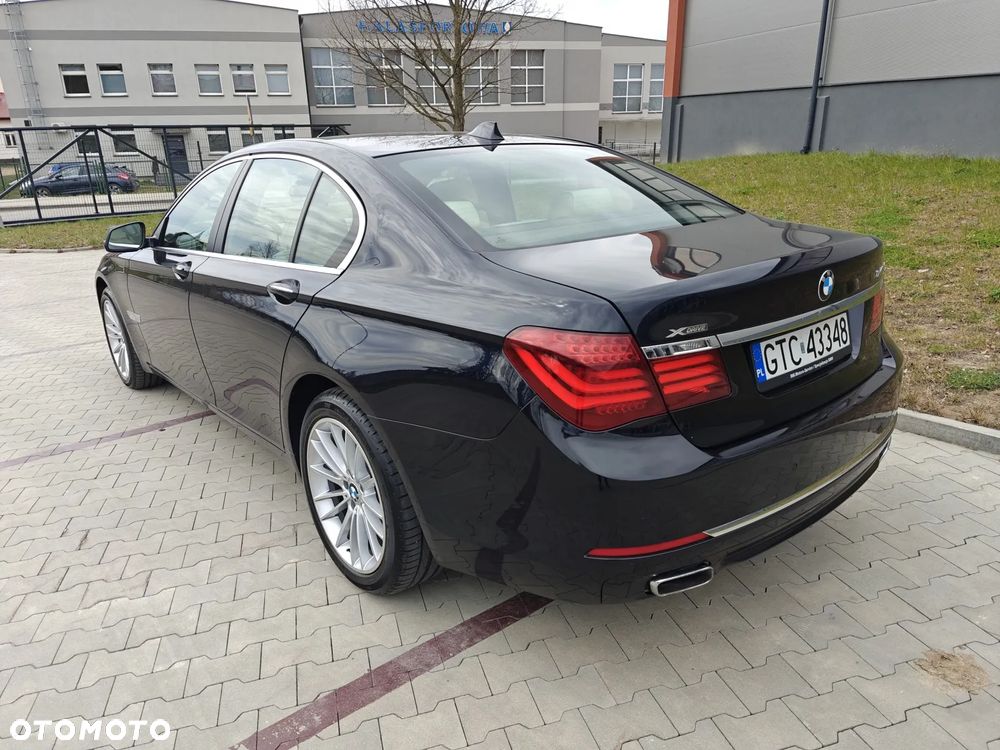 BMW Seria 7 740d xDrive - 7