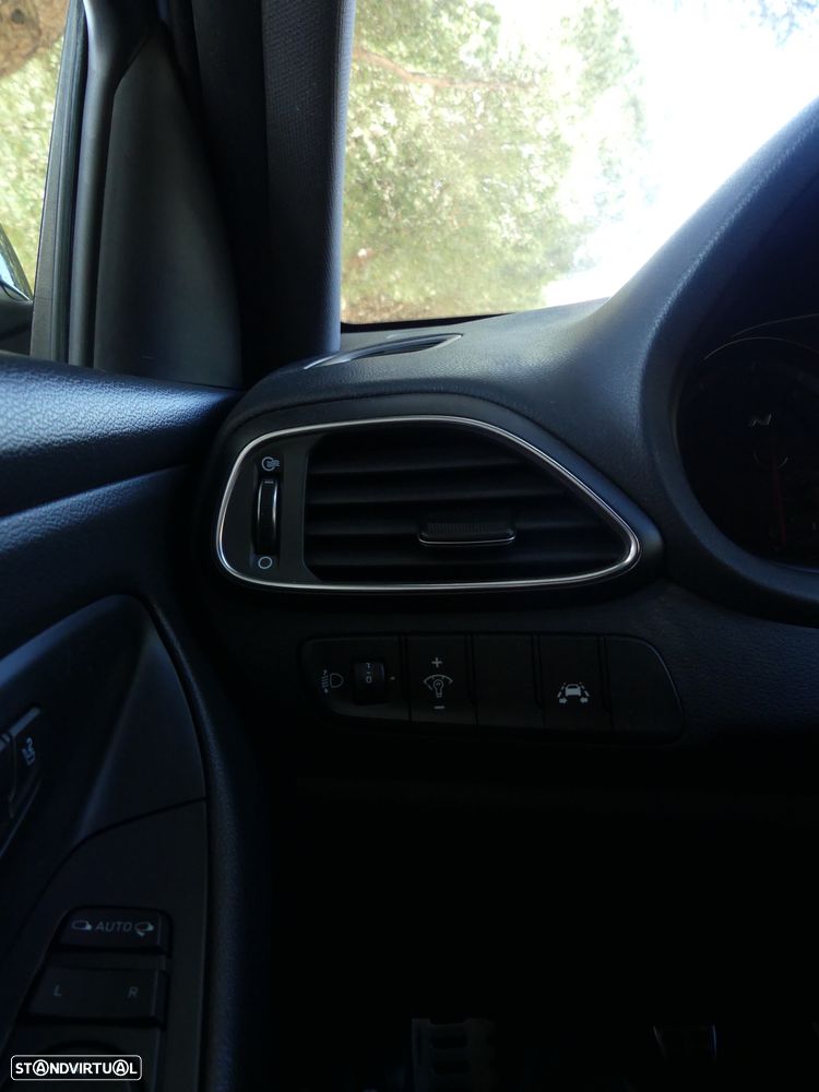 Hyundai i30 N 2.0 T-GDi Performance Pack - 21