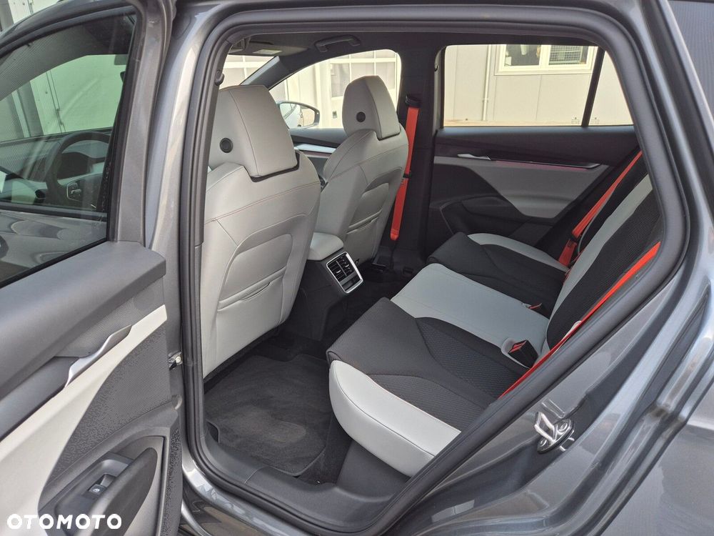 Skoda Elroq 60 63kWh - 12
