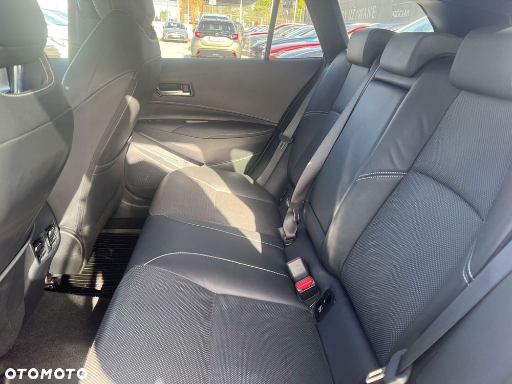 Toyota Corolla 2.0 Hybrid Executive - 14