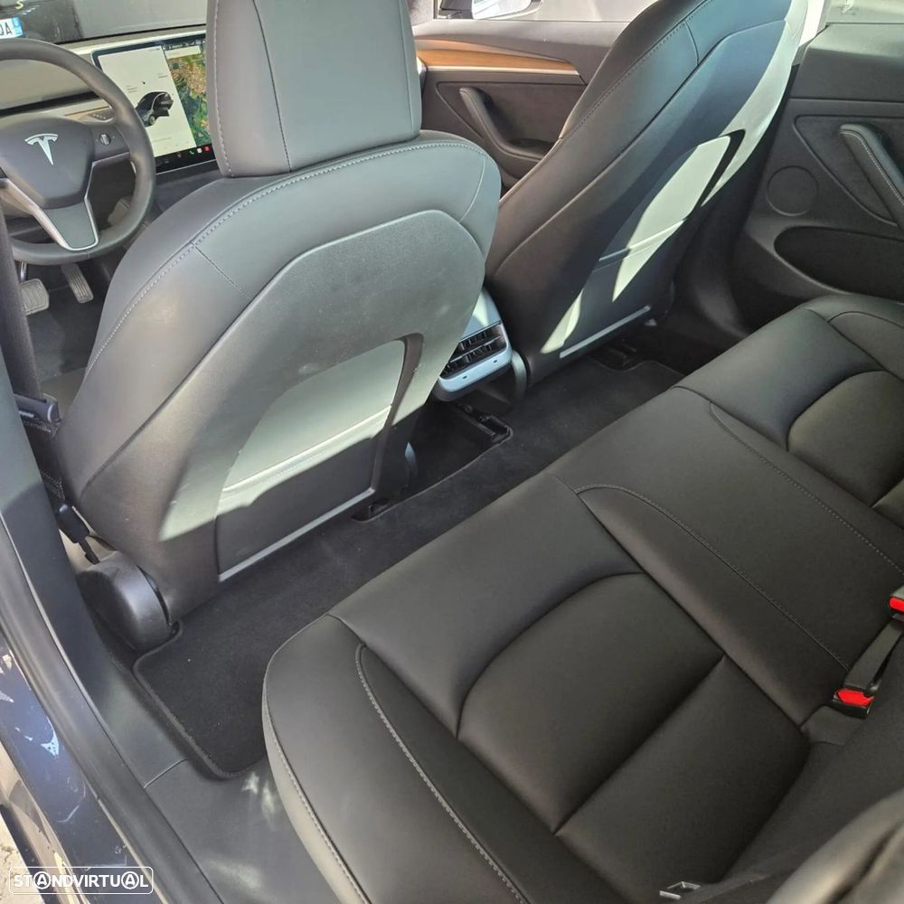 Tesla Model 3 Premium Long Range AWD Dual Motor - 31