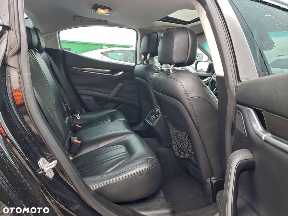 Maserati Ghibli Standard - 12