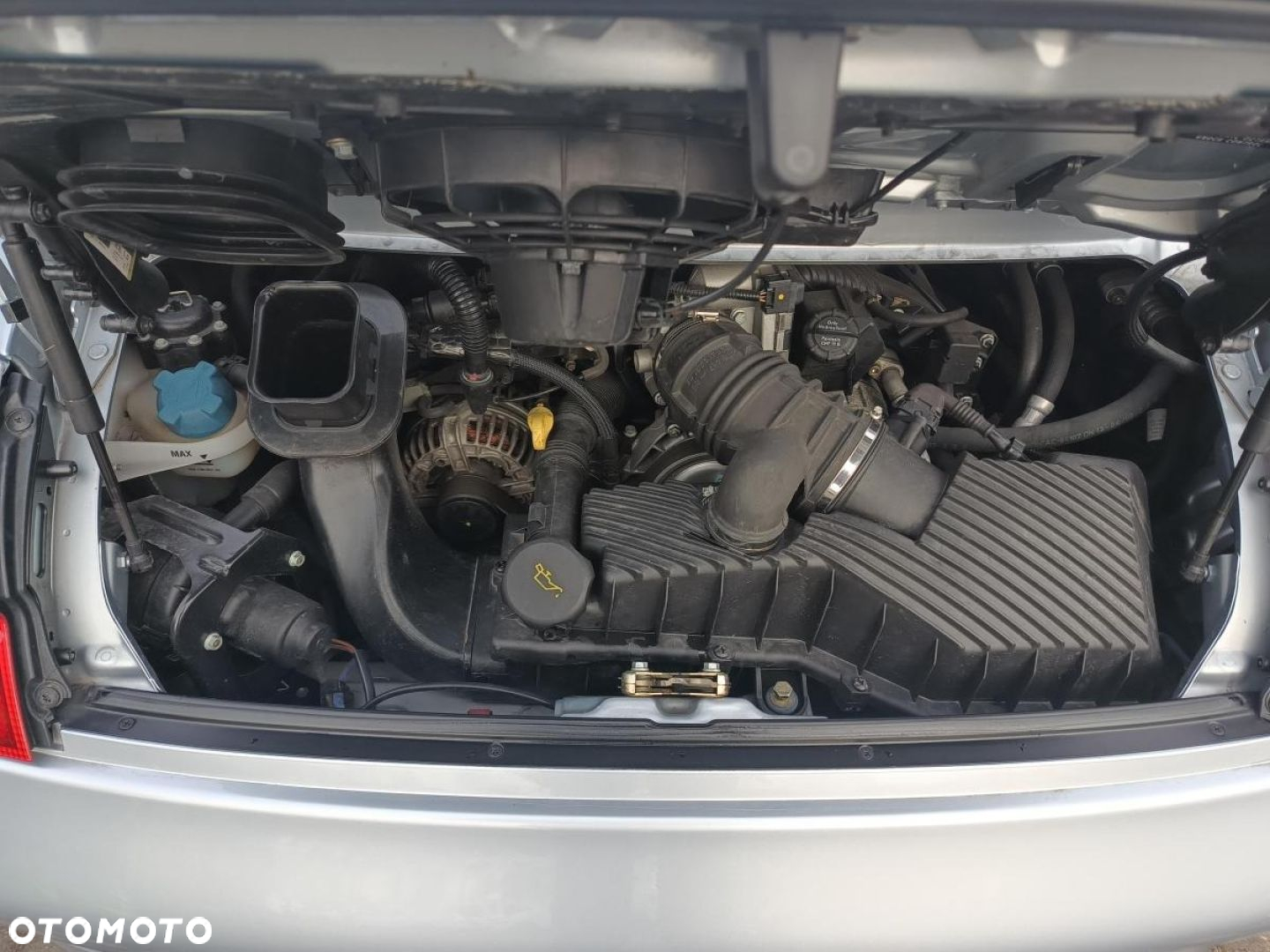 Porsche 911 Carrera 4S - 11