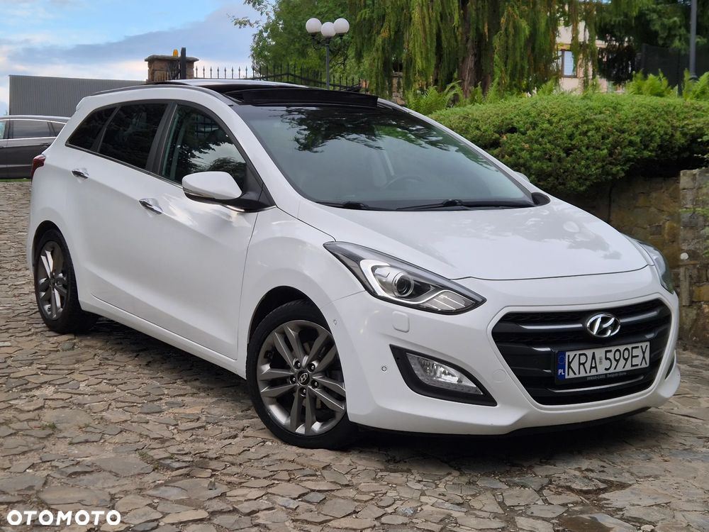 Hyundai i30 blue Kombi 1.6 CRDi DCT Premium - 14