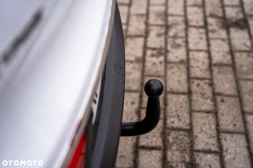 Kia Sportage 2.0 CRDI 4WD Spirit - 13