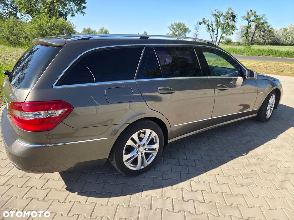 Mercedes-Benz Klasa E 350 CDI 4-Matic BlueEff - 13