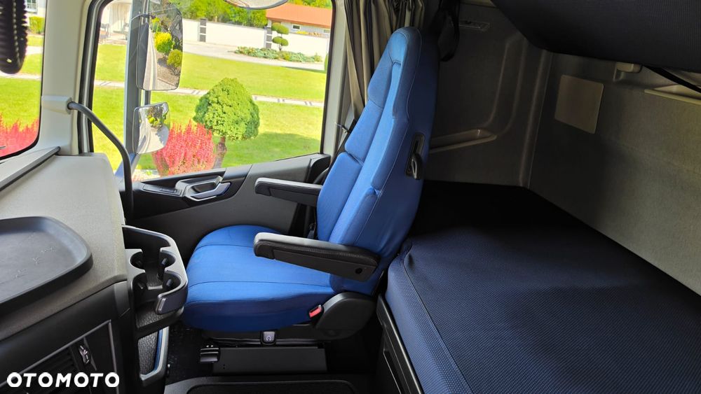 Volvo ///FH///500///2023/// GLOBETROTTER///XXL///FULLLED/// VIRTUAL COCPIT///KLIMATYZACJA POSTOJOWA///ALUFELGI///RADARY/// KAMERA///WYŚWIETLACZ OBCIĄŻENIA/// ZABUDOWY MIĘDZYOSIOWE/// STAN BARDZO DOBRY - 29