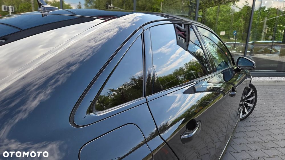 Audi A4 Limousine - 35