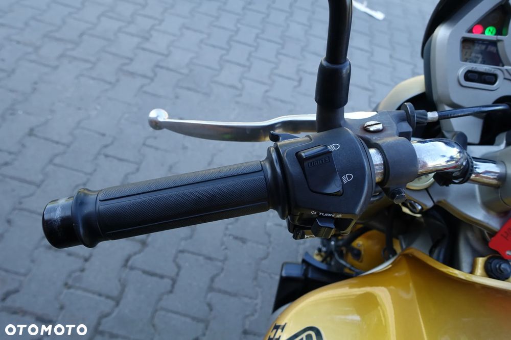 Honda Hornet - 10