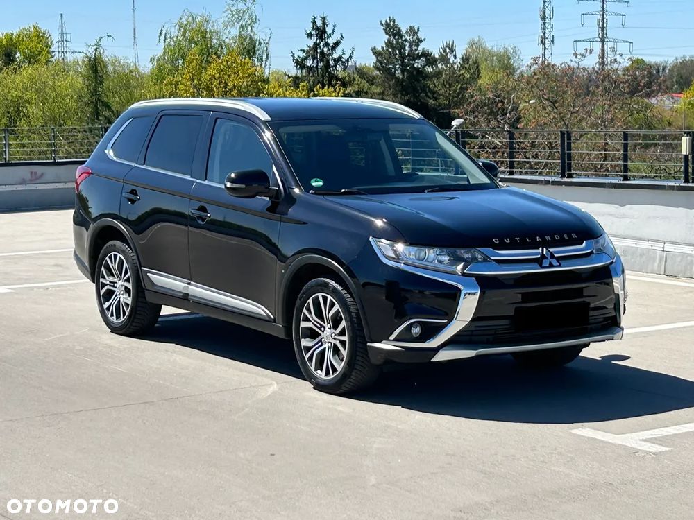 Mitsubishi Outlander 2.2 DI-D 4WD Automatik Intense - 1