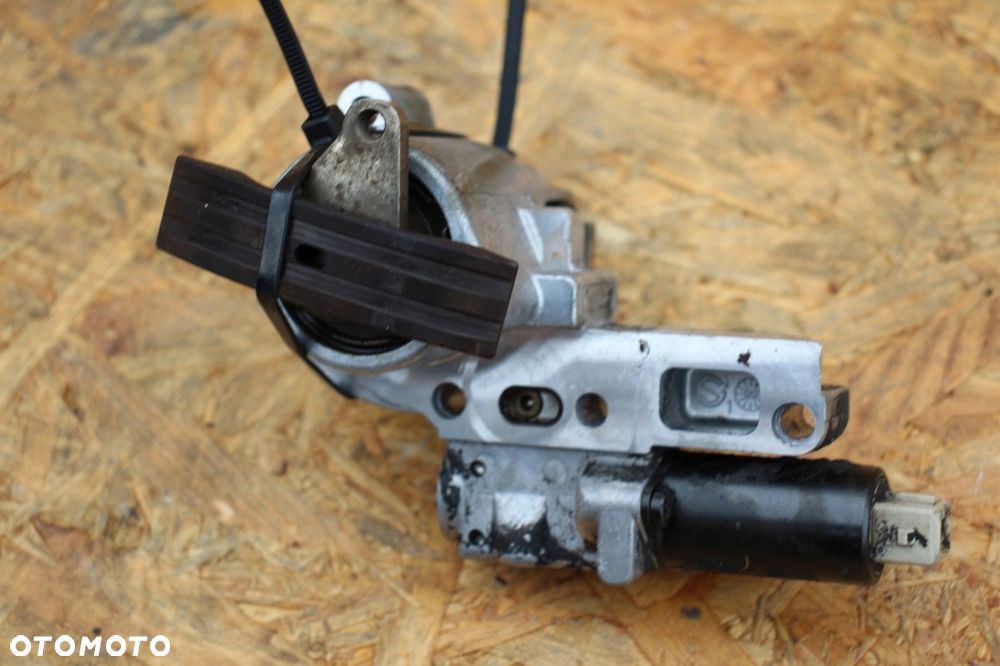 Napinacz rozrządu AUDI a6 a8 3.7 4.2 v8 299KM 077109088C - 3