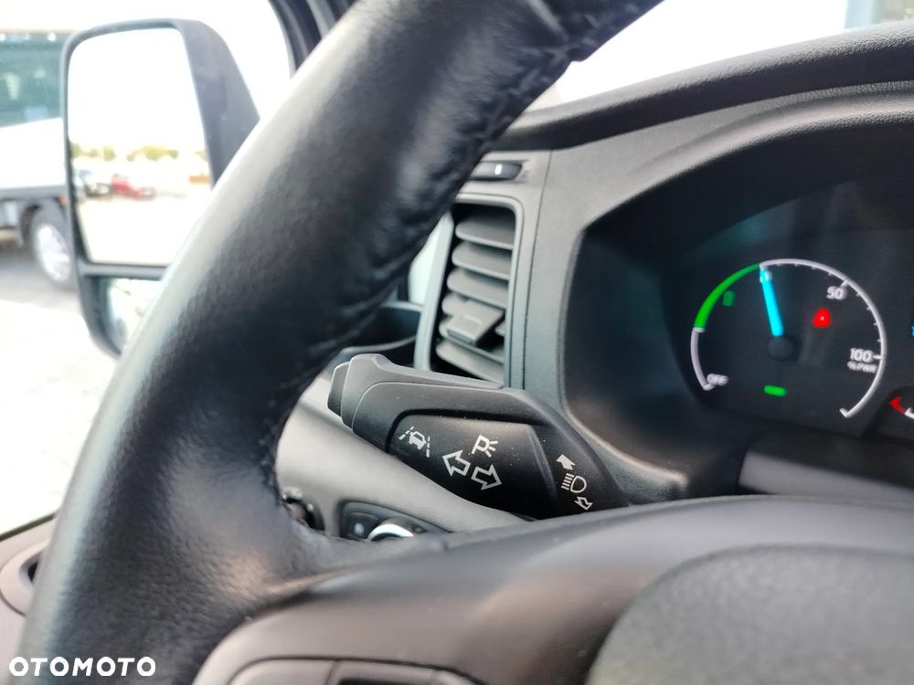 Ford E-TRANSIT - 10