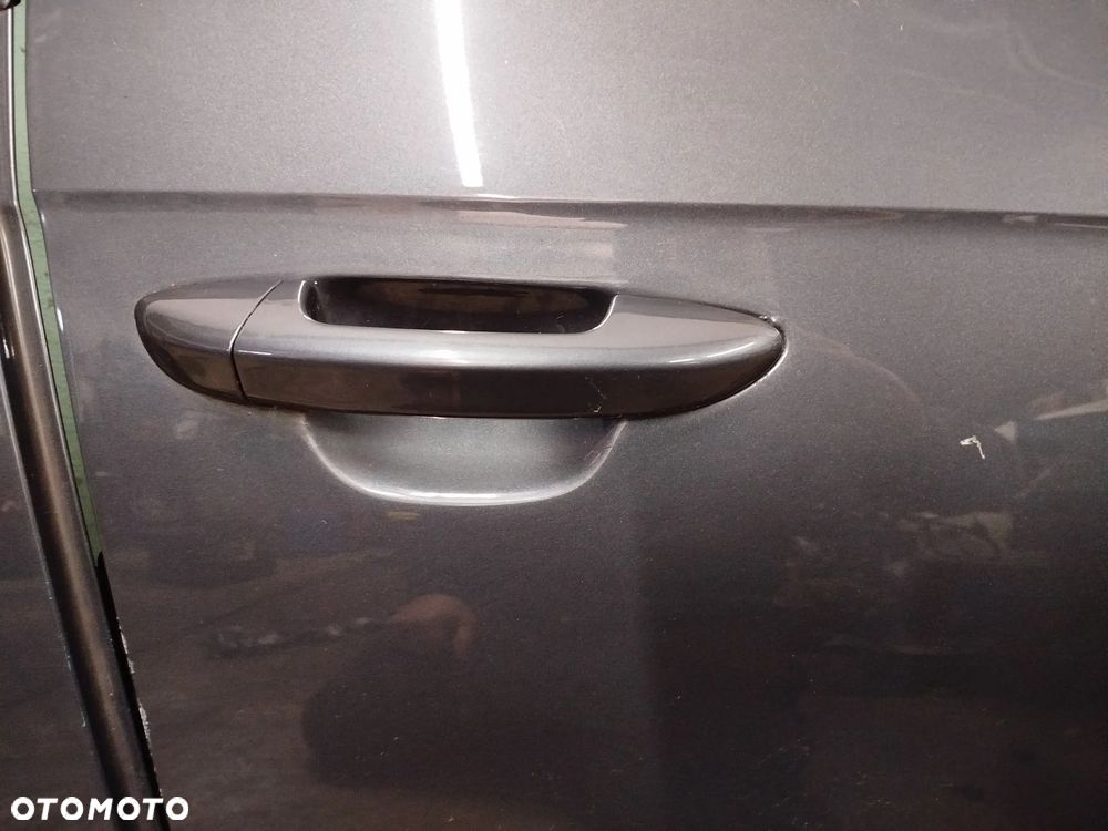 VW Passat B7 drzwi prawe przednie LK7X - 4