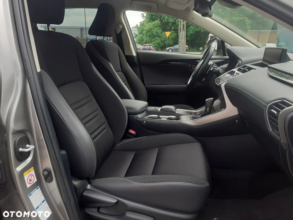 Lexus NX 300h Elegance AWD - 22